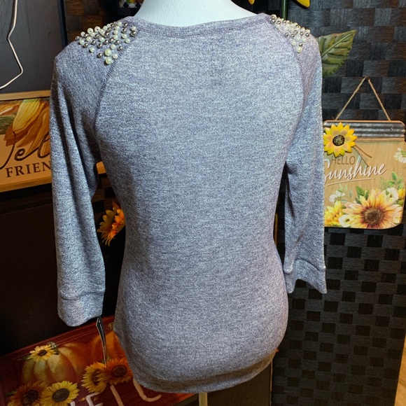 Woman’s dress blouse size medium - Picture 2 of 6